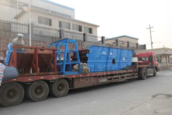 YIFAN 3YK1860 vibrating screen were packed to Shanghai